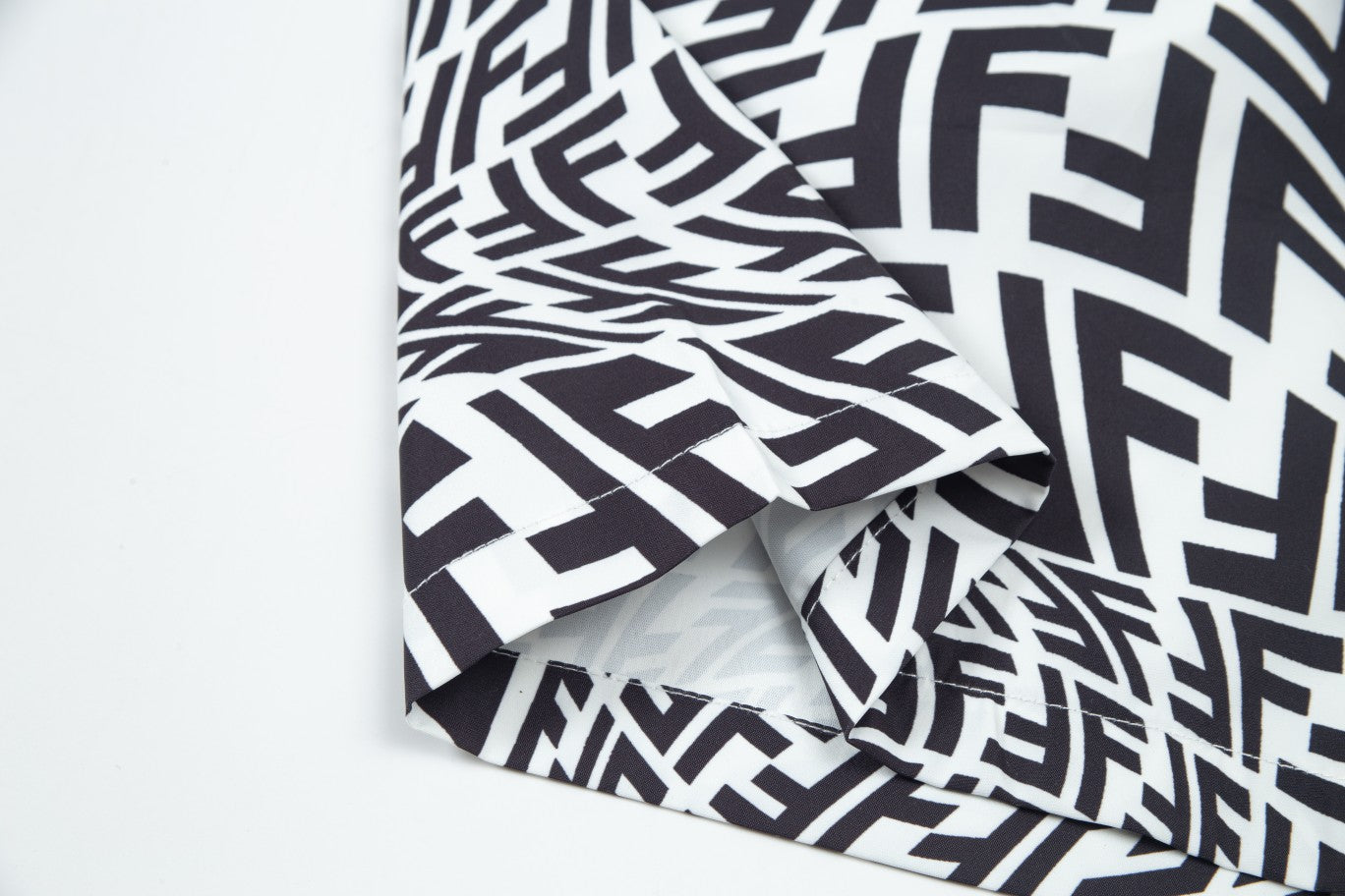 Short de plage Destruction version 24SS