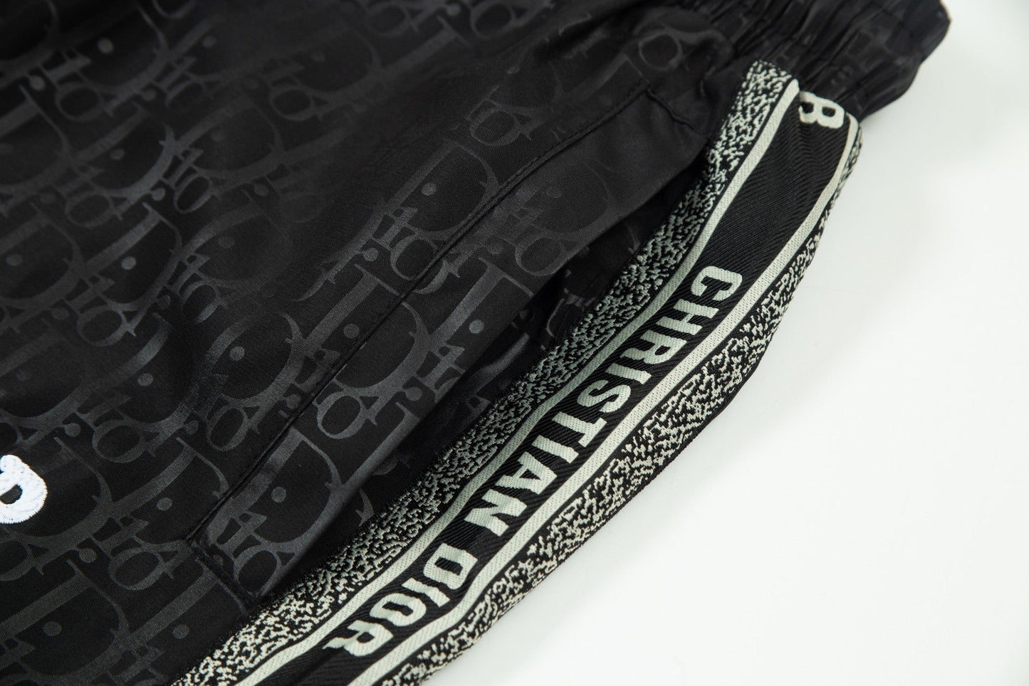 Einfarbige Strandshorts