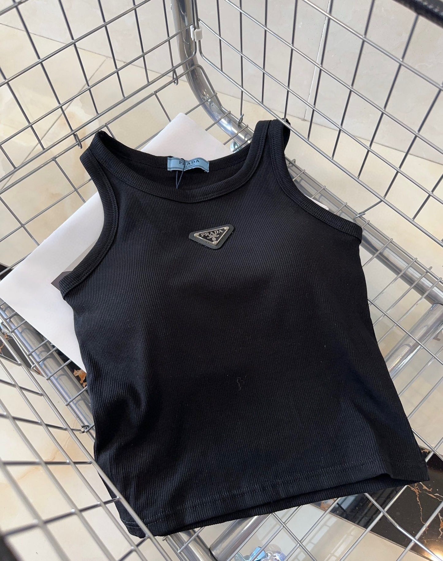 Einfarbige Strickweste