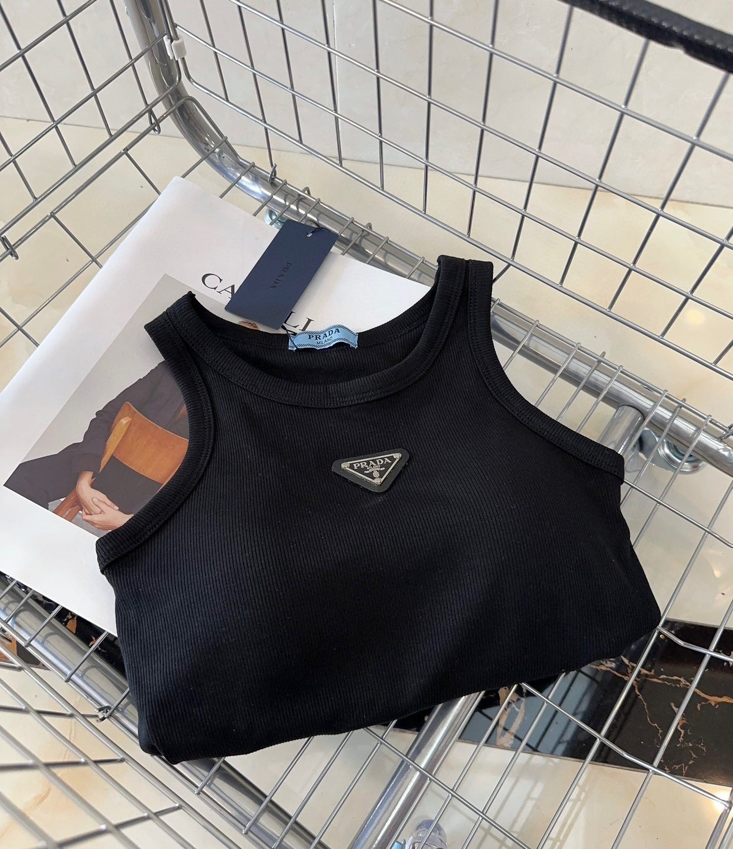 Einfarbige Strickweste