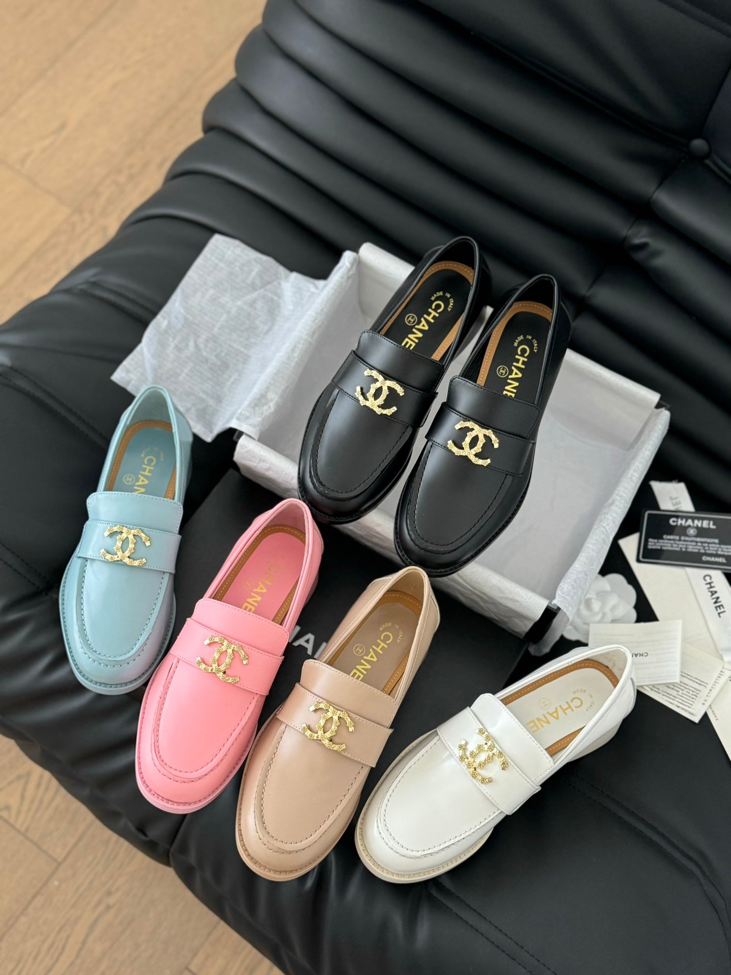 Mocassins Mary Jane à boucle double C 24S neufs