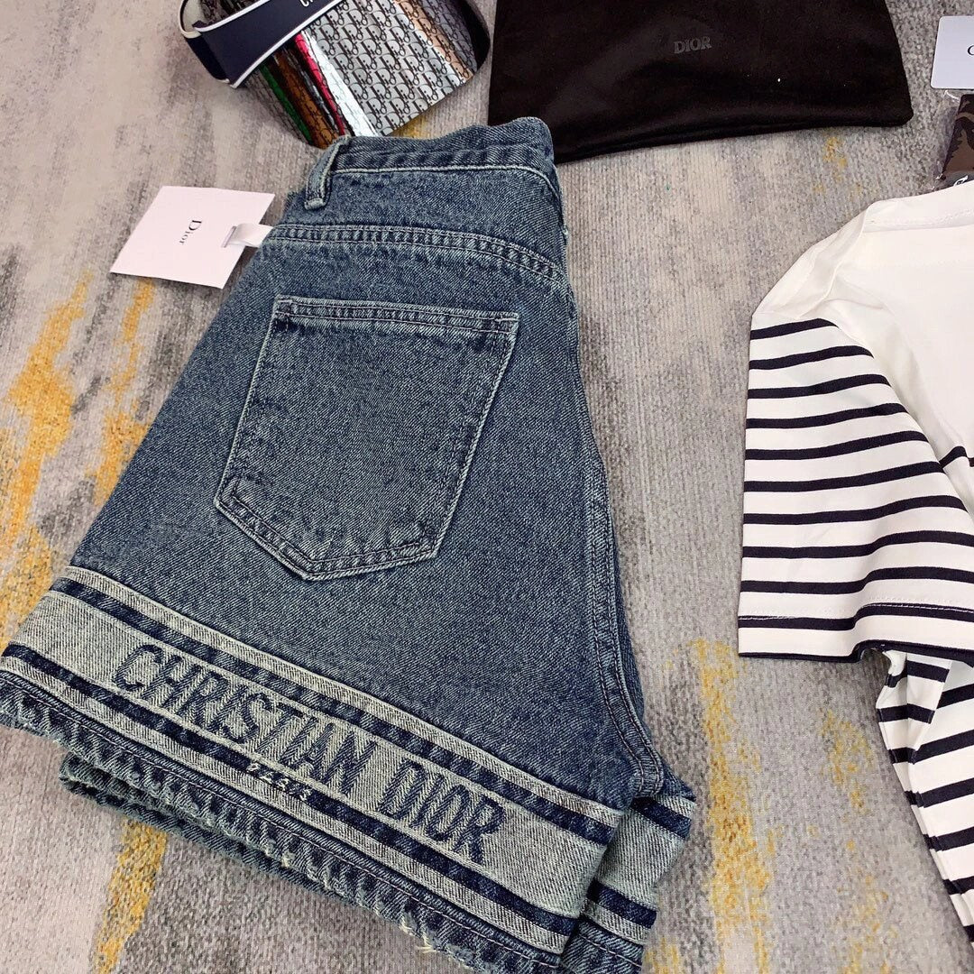 Retro distressed denim shorts