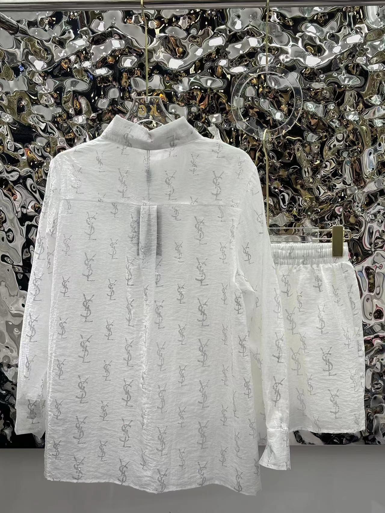 Combinaison fine et rafraîchissante pour la protection solaire d'été