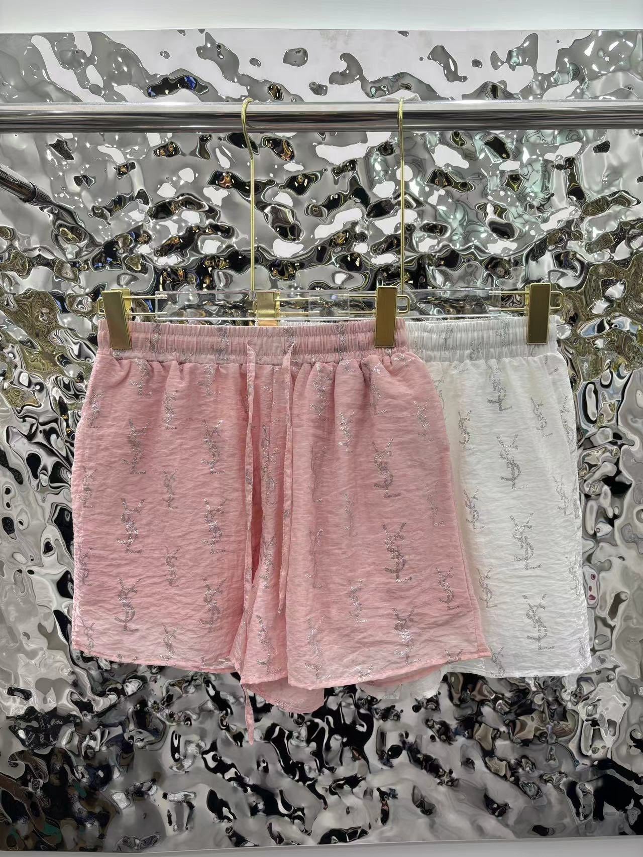 Combinaison fine et rafraîchissante pour la protection solaire d'été