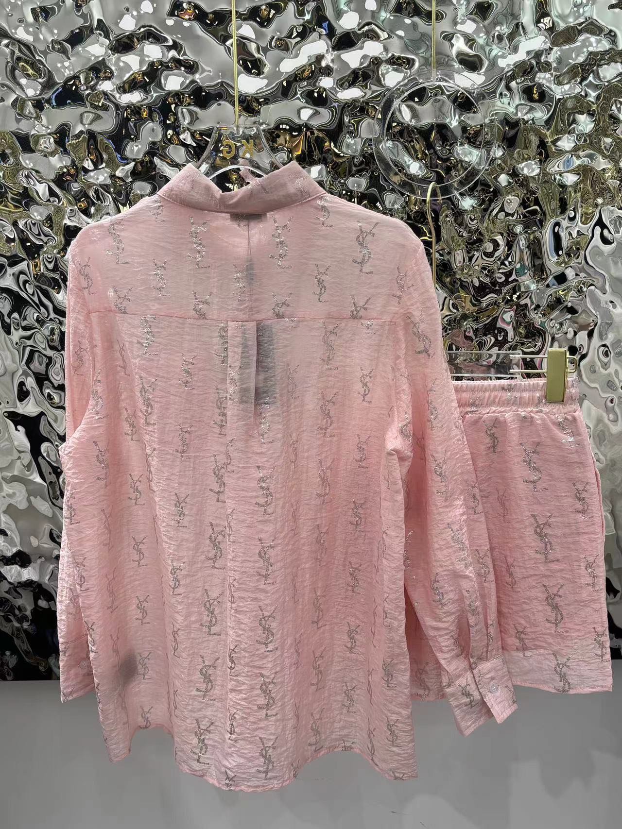 Combinaison fine et rafraîchissante pour la protection solaire d'été