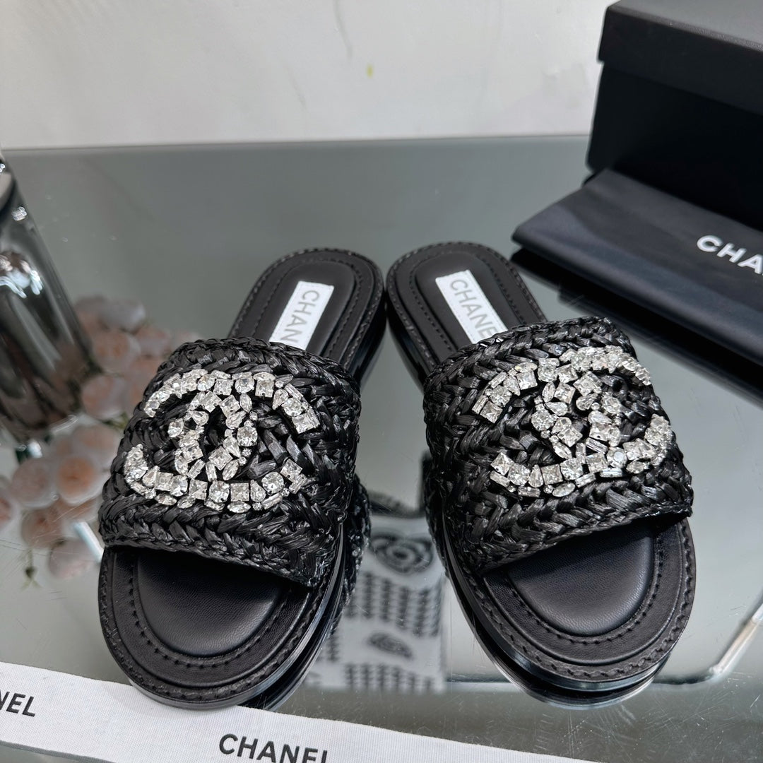 Chaussons tissés en perles