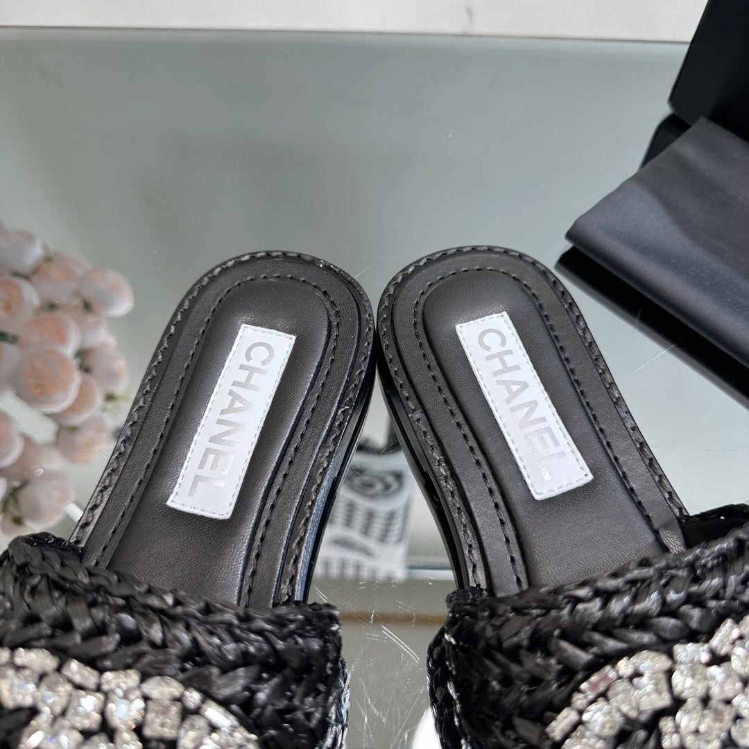 Chaussons tissés en perles