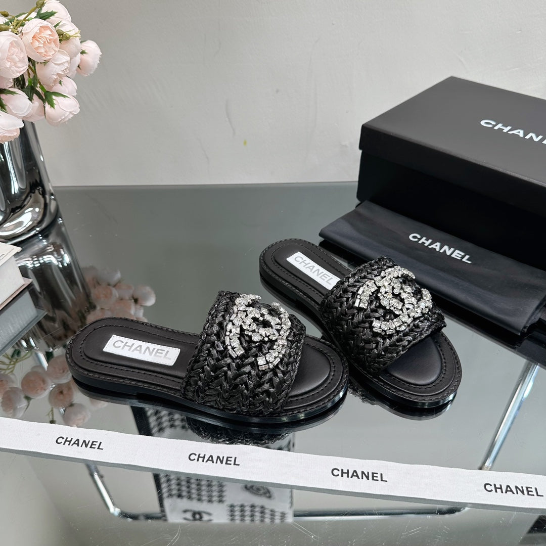 Chaussons tissés en perles