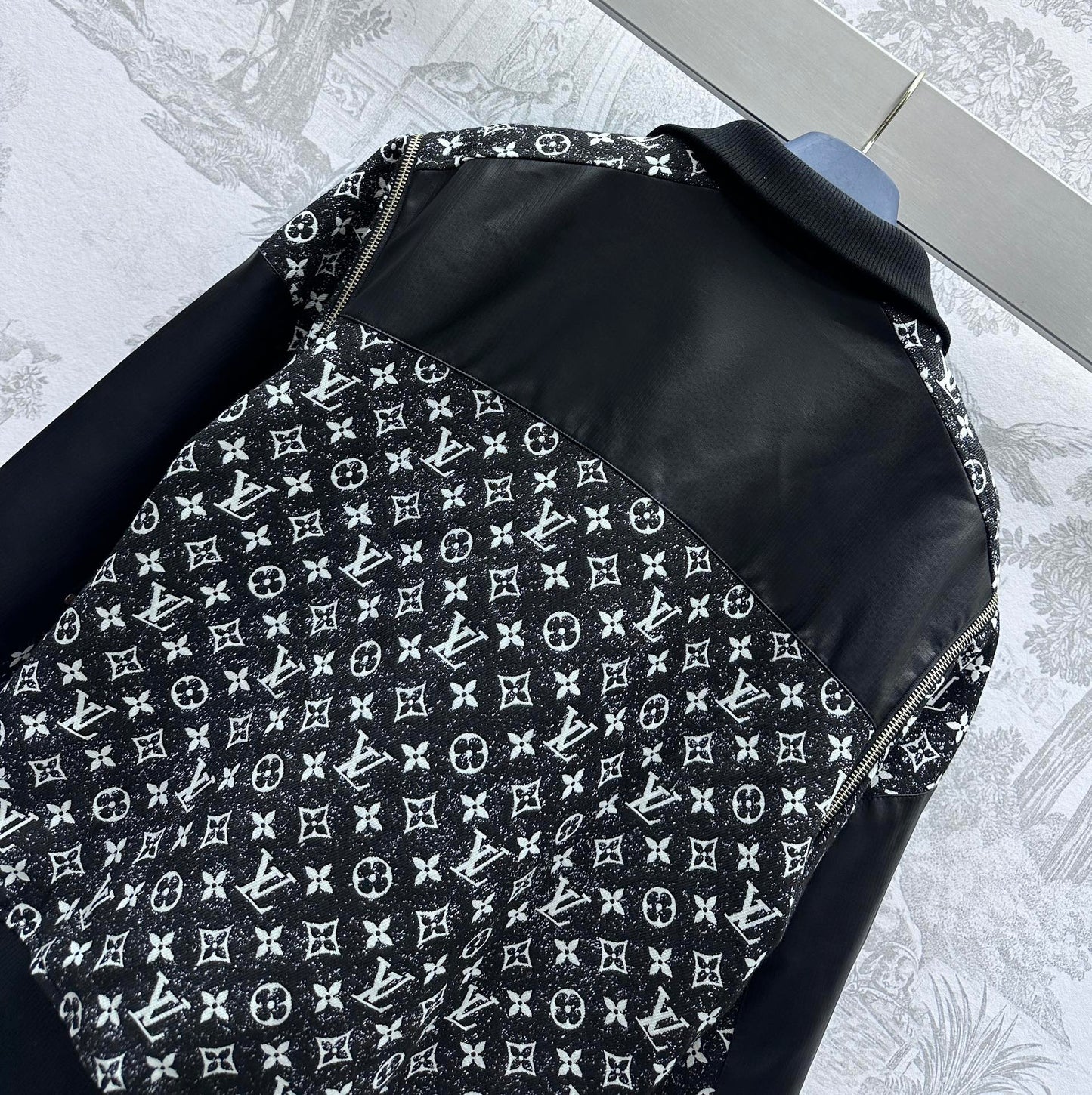 Veste en cuir bidirectionnelle