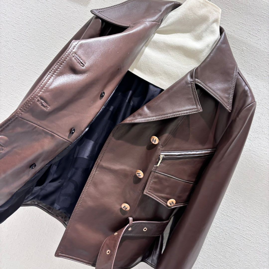 Veste en cuir cintrée