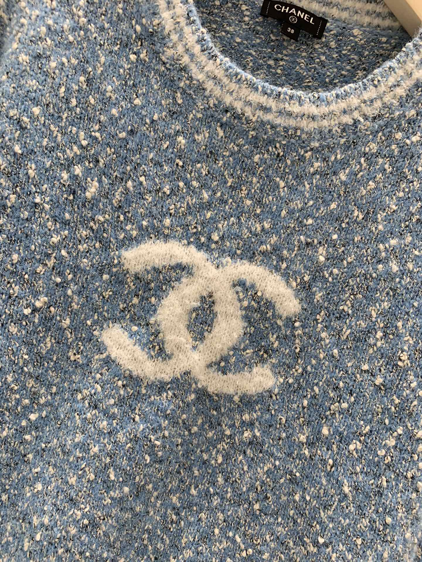 Pull ras du cou en tricot tissé