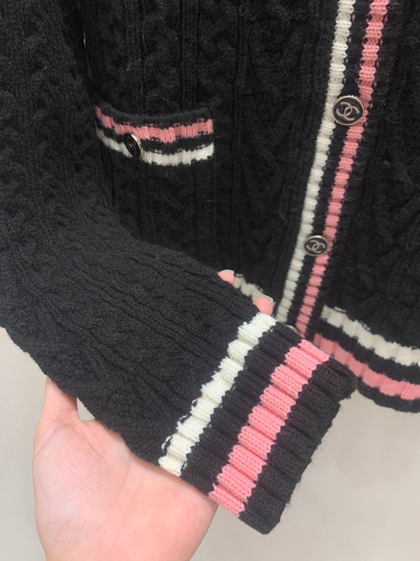 Geflochtener Rundhals-Cardigan