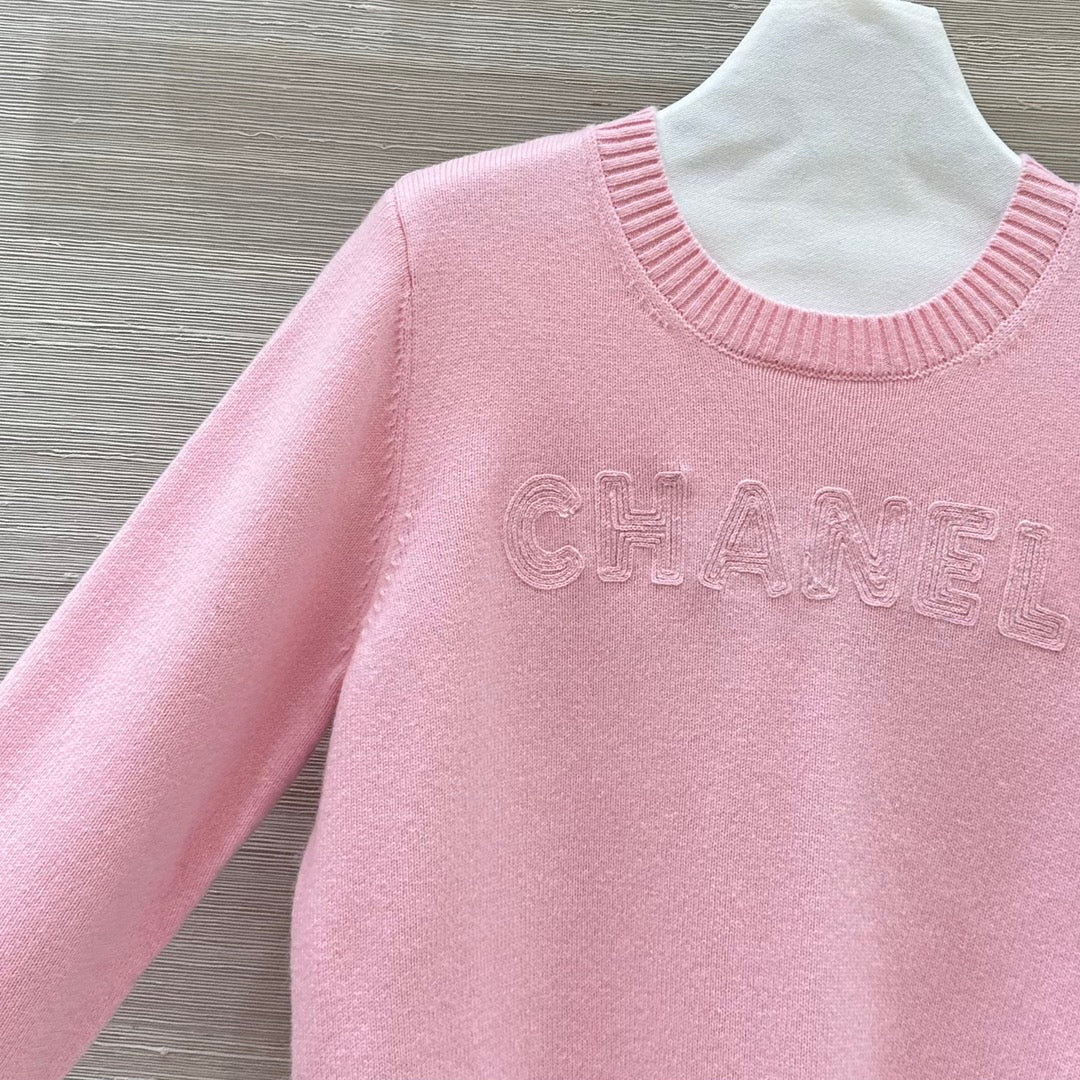 Ensemble haut col rond en cachemire brodé avec logo lettre tridimensionnel + pantalon droit