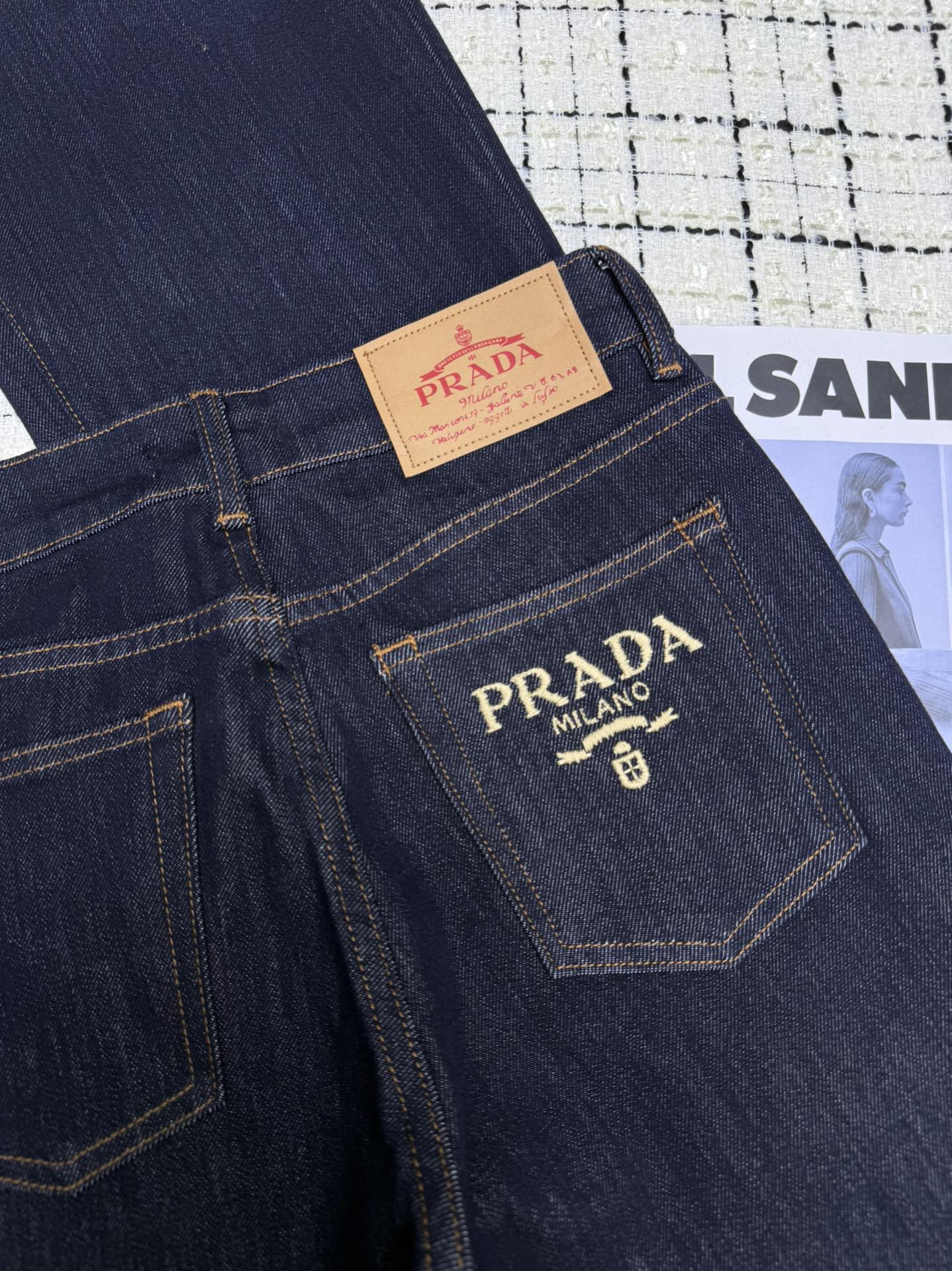 Leicht ausgestellte Jeans