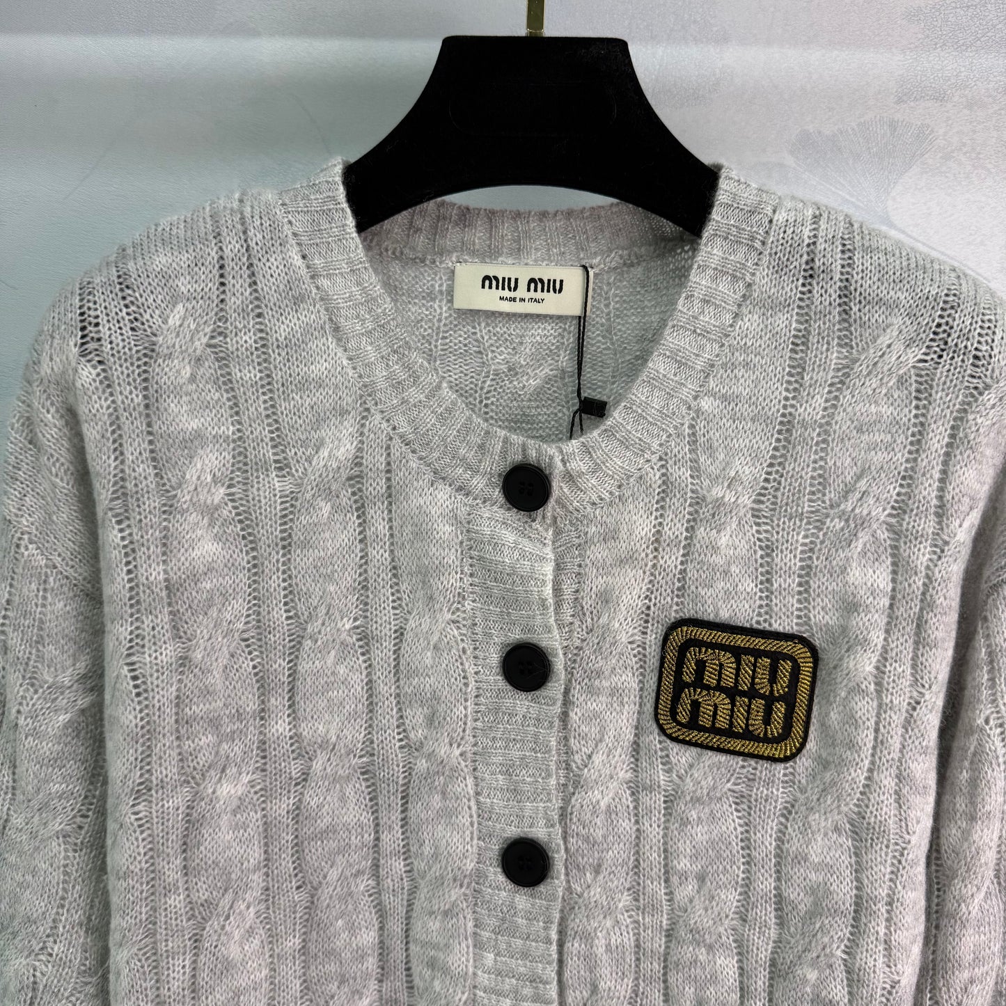 Kaschmir-Cardigan mit Schultütenknopf