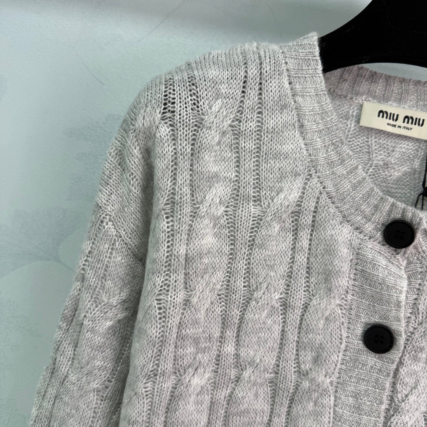 Kaschmir-Cardigan mit Schultütenknopf