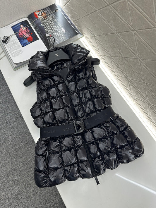 Stand collar belt down vest