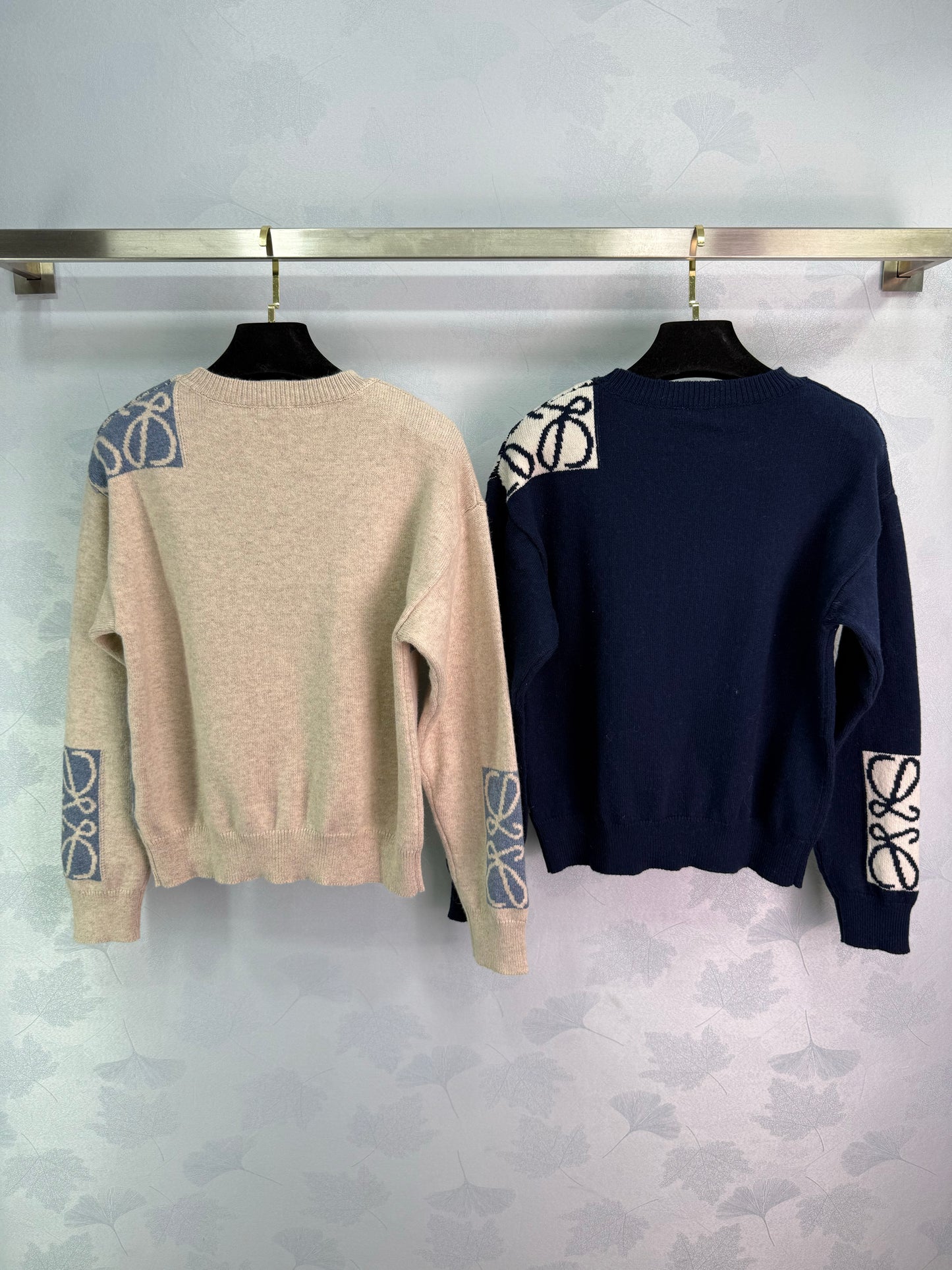New early autumn knitted tops