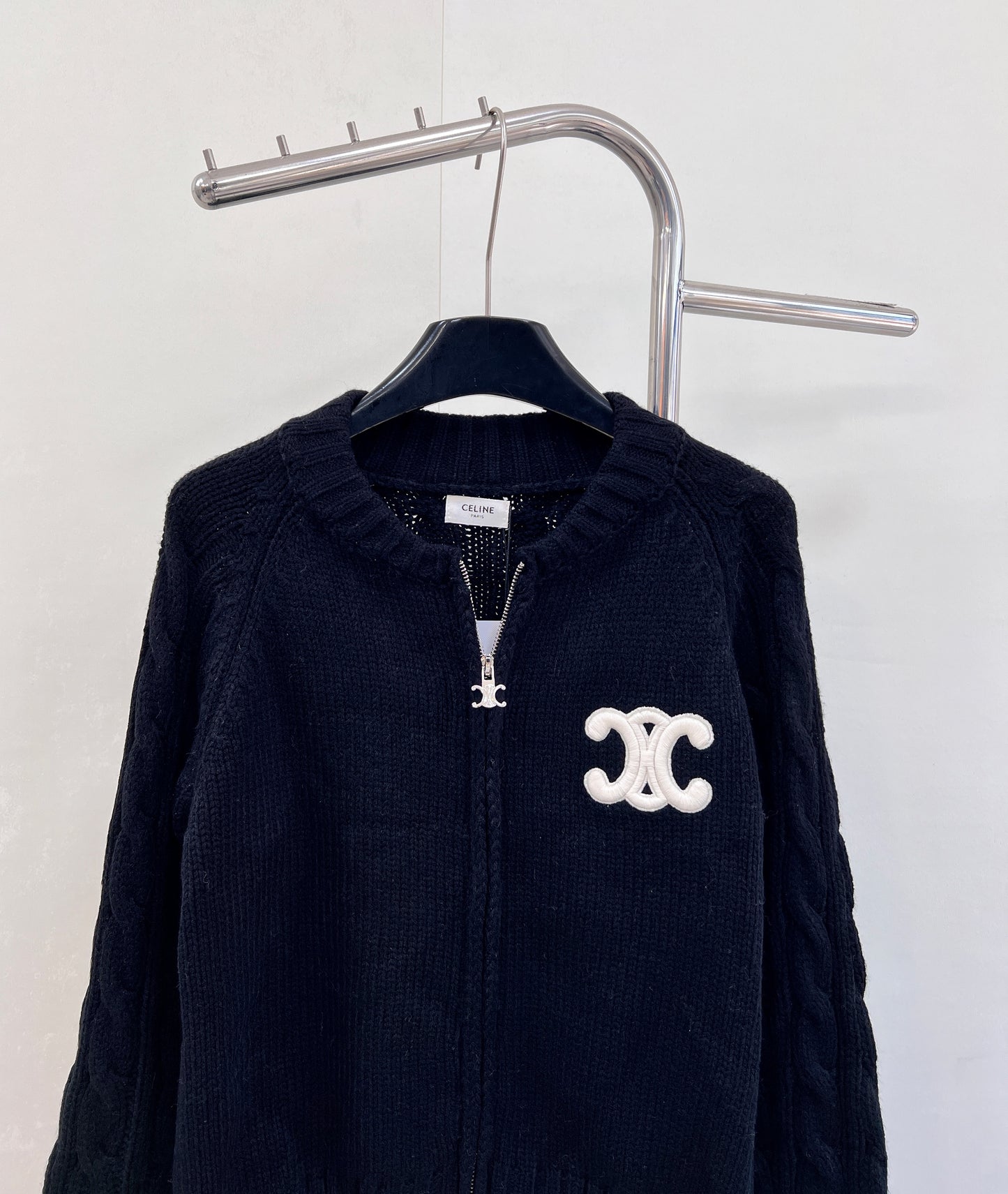 Cardigan en cachemire avec bouton cartable