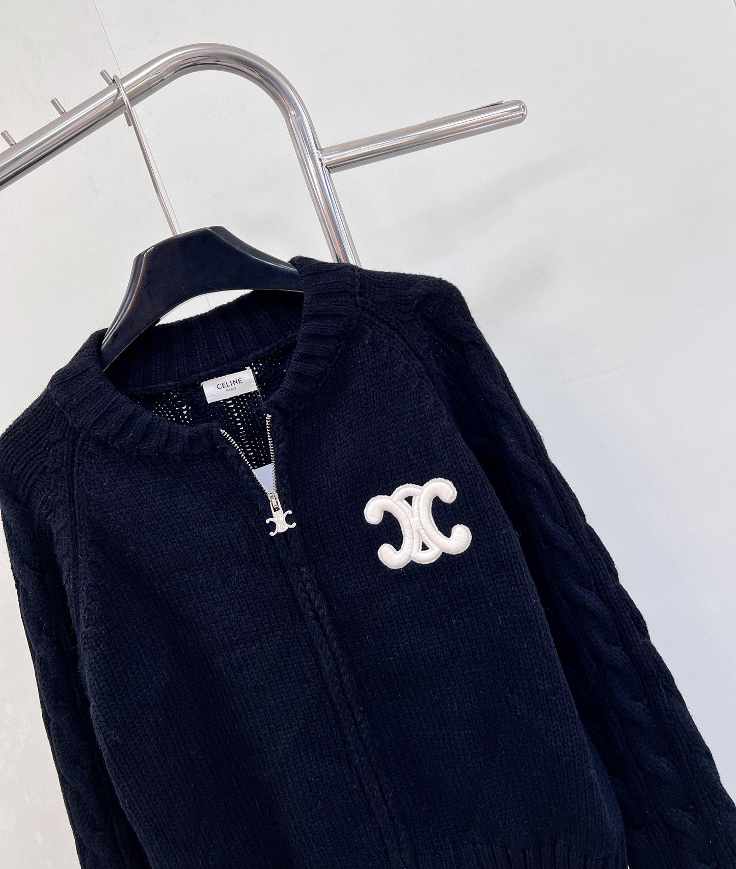 Cardigan en cachemire avec bouton cartable