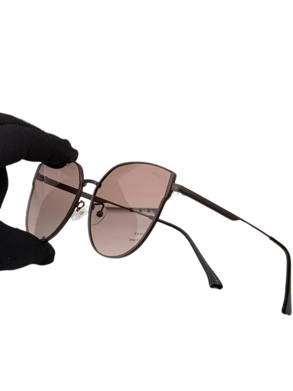 Lunettes de soleil de luxe à la mode