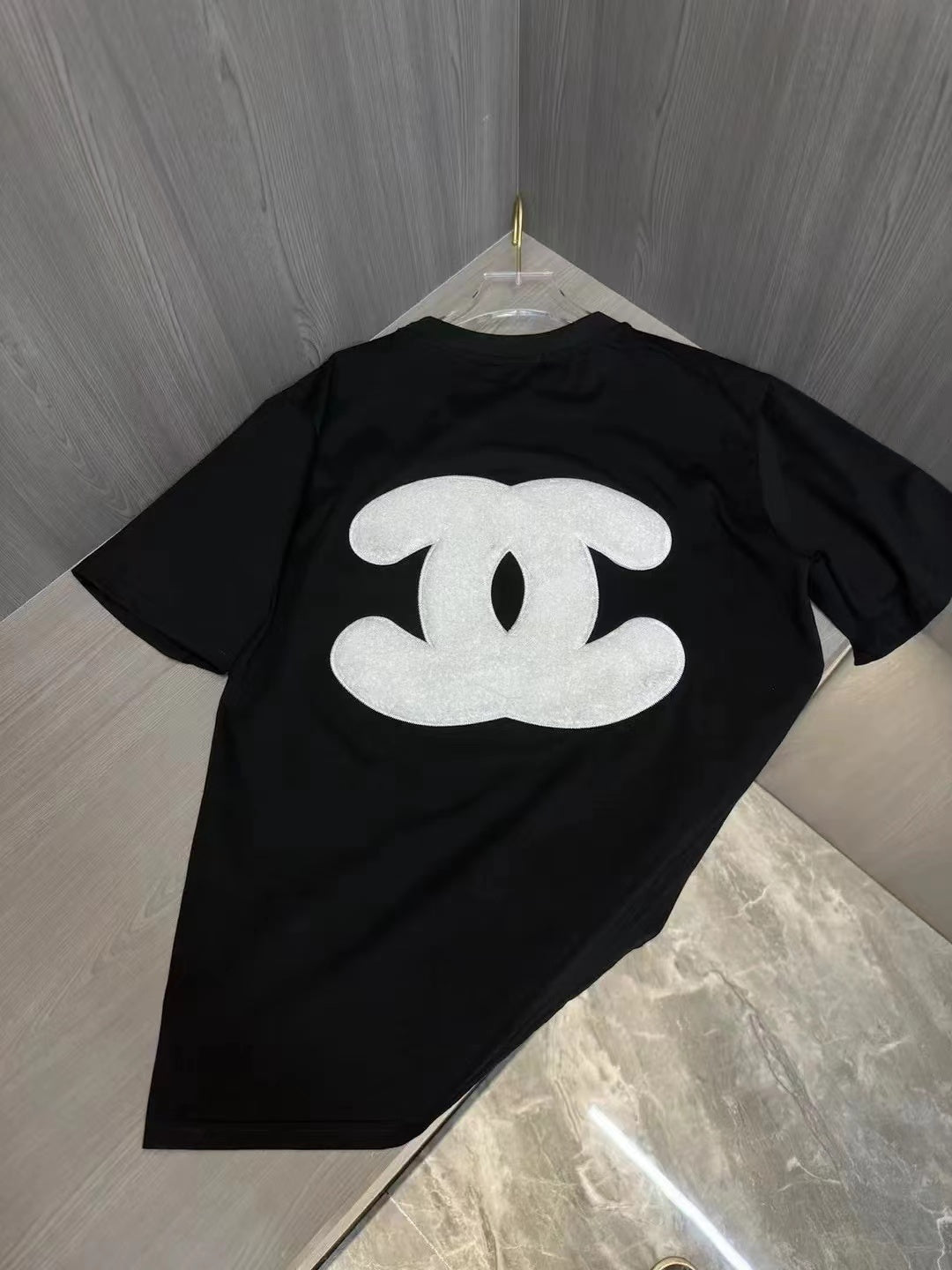 Manches courtes avec grand logo