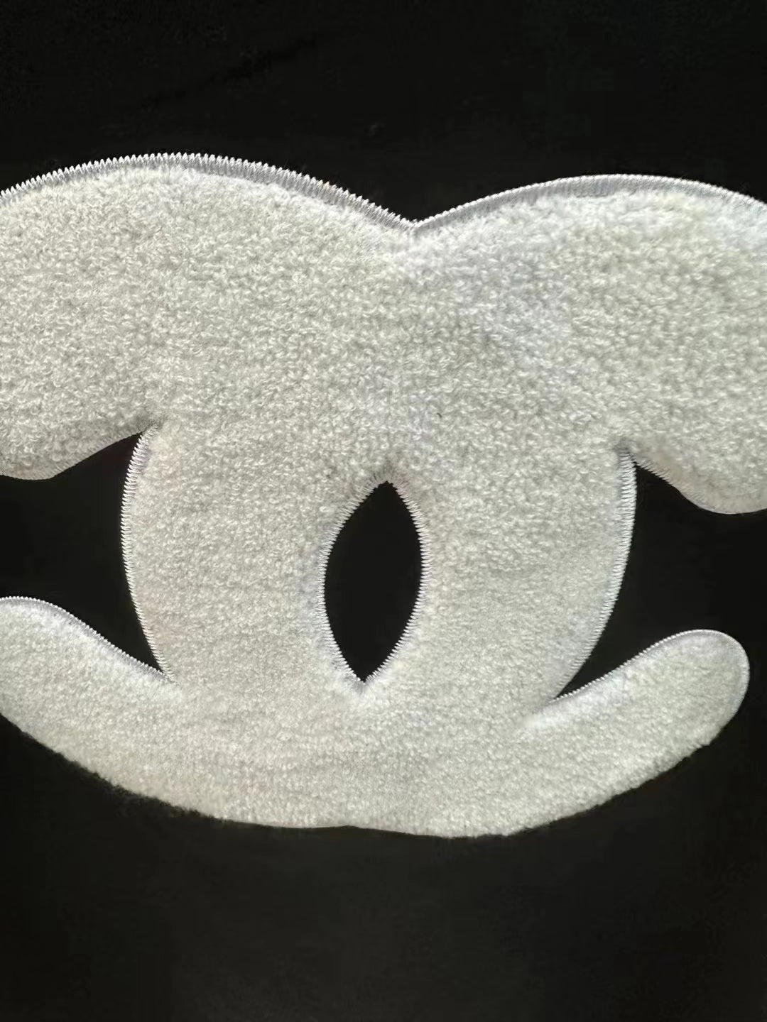 Manches courtes avec grand logo