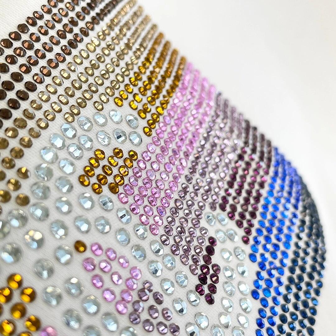 Regenbogen heiße Diamanten kurze Ärmel