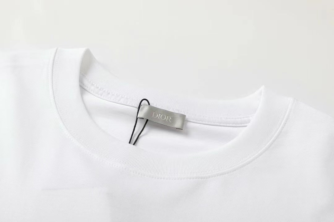 T-shirt imprimé brodé en 3D