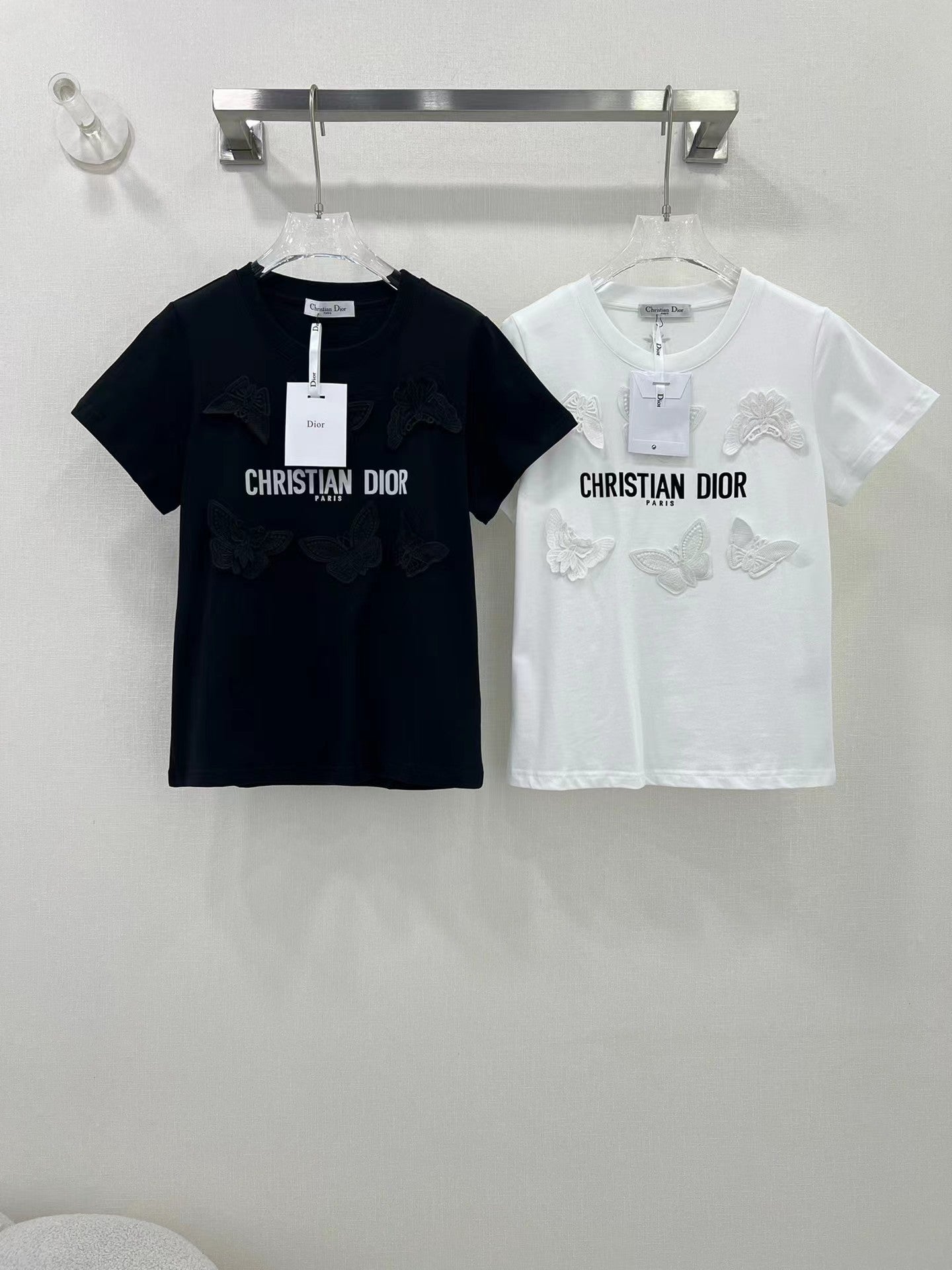 Manches courtes à la mode imprimées blanches