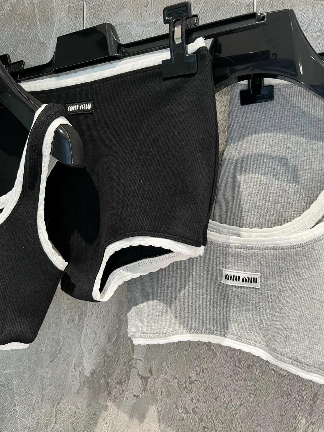 Ensemble débardeur ➕ sous-vêtements taille haute