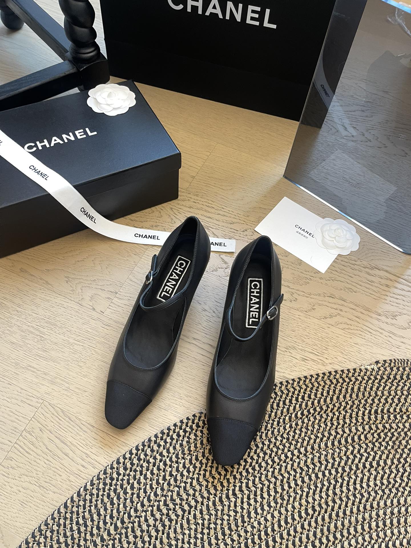 24P printemps nouvelles chaussures Mary Jane à bout pointu carré