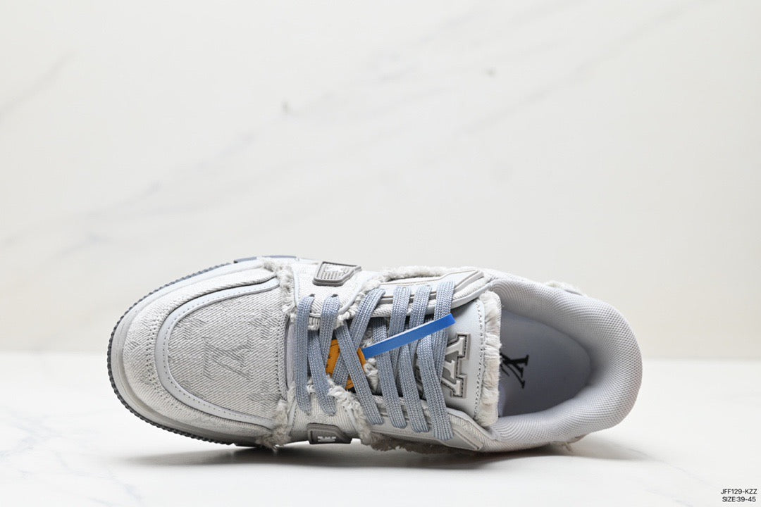 lässige Sport-Sneaker