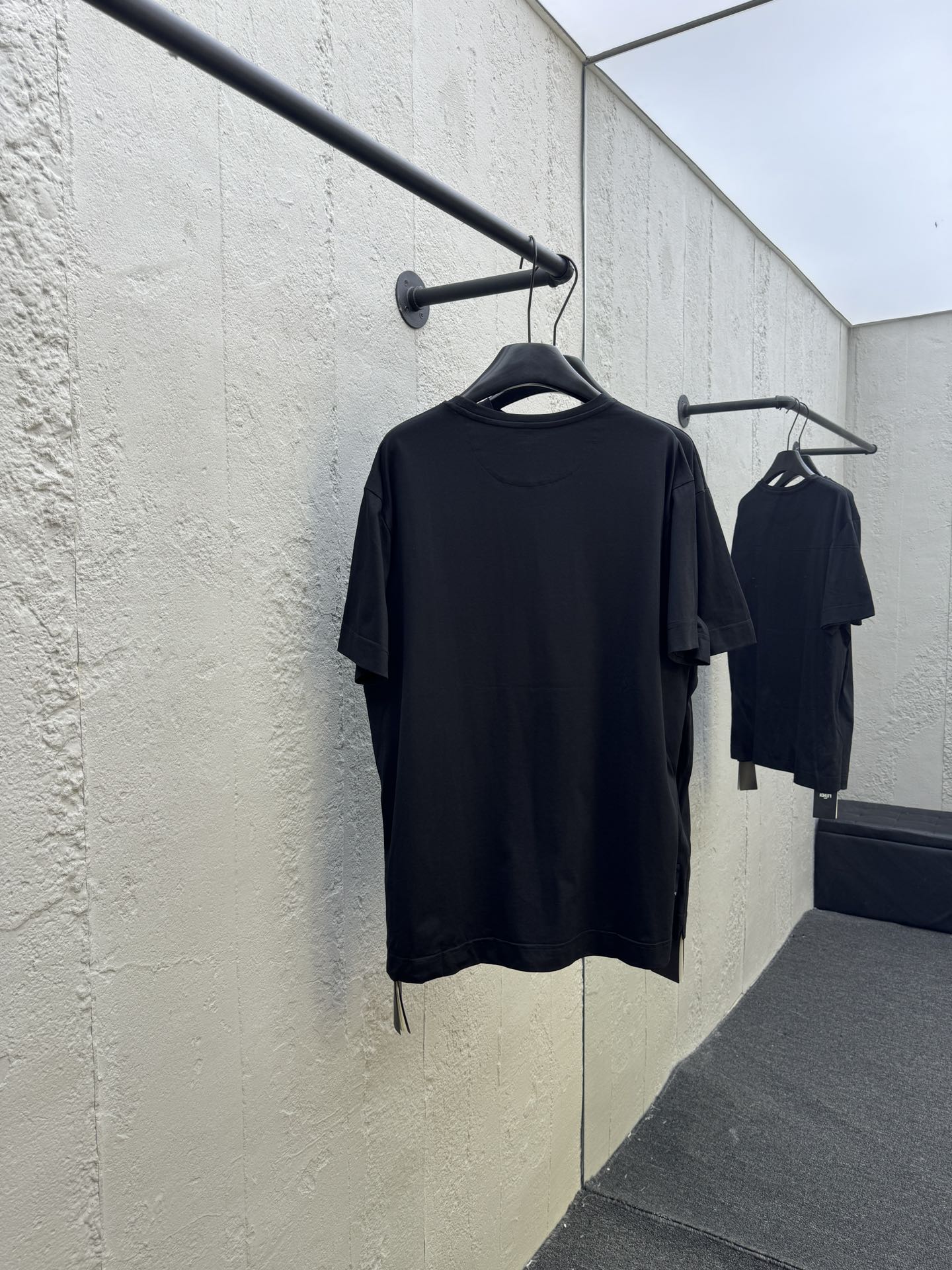 T-shirt avec patch en daim