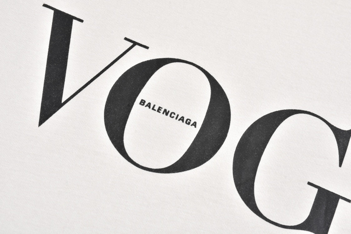 Manches courtes à imprimé phare Vogue