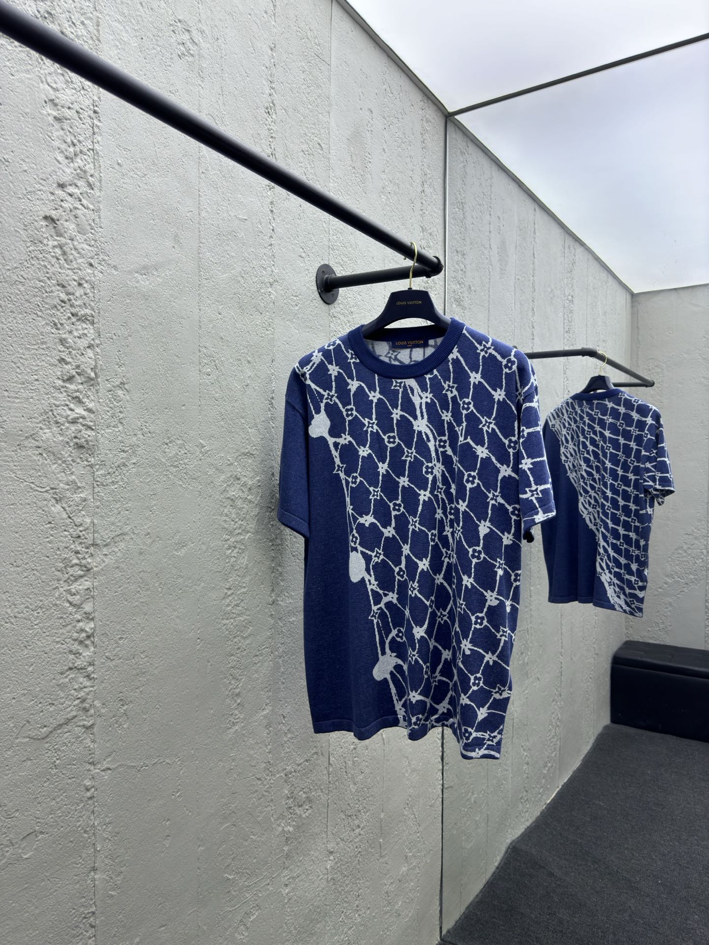 Manches courtes en laine à mailles d'eau