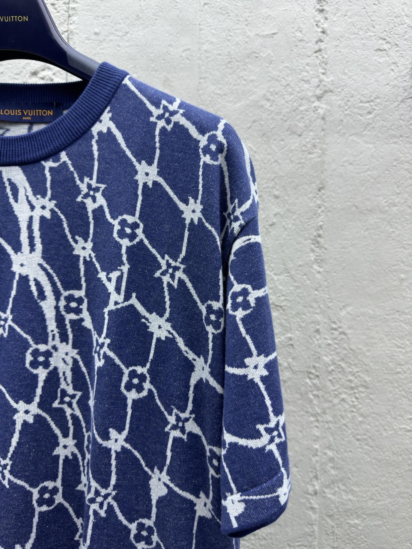 Manches courtes en laine à mailles d'eau