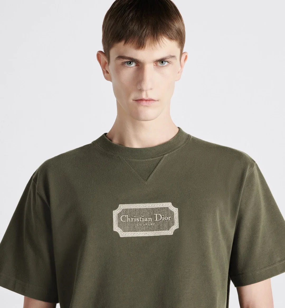 Manches courtes avec logo brodé hydrosoluble