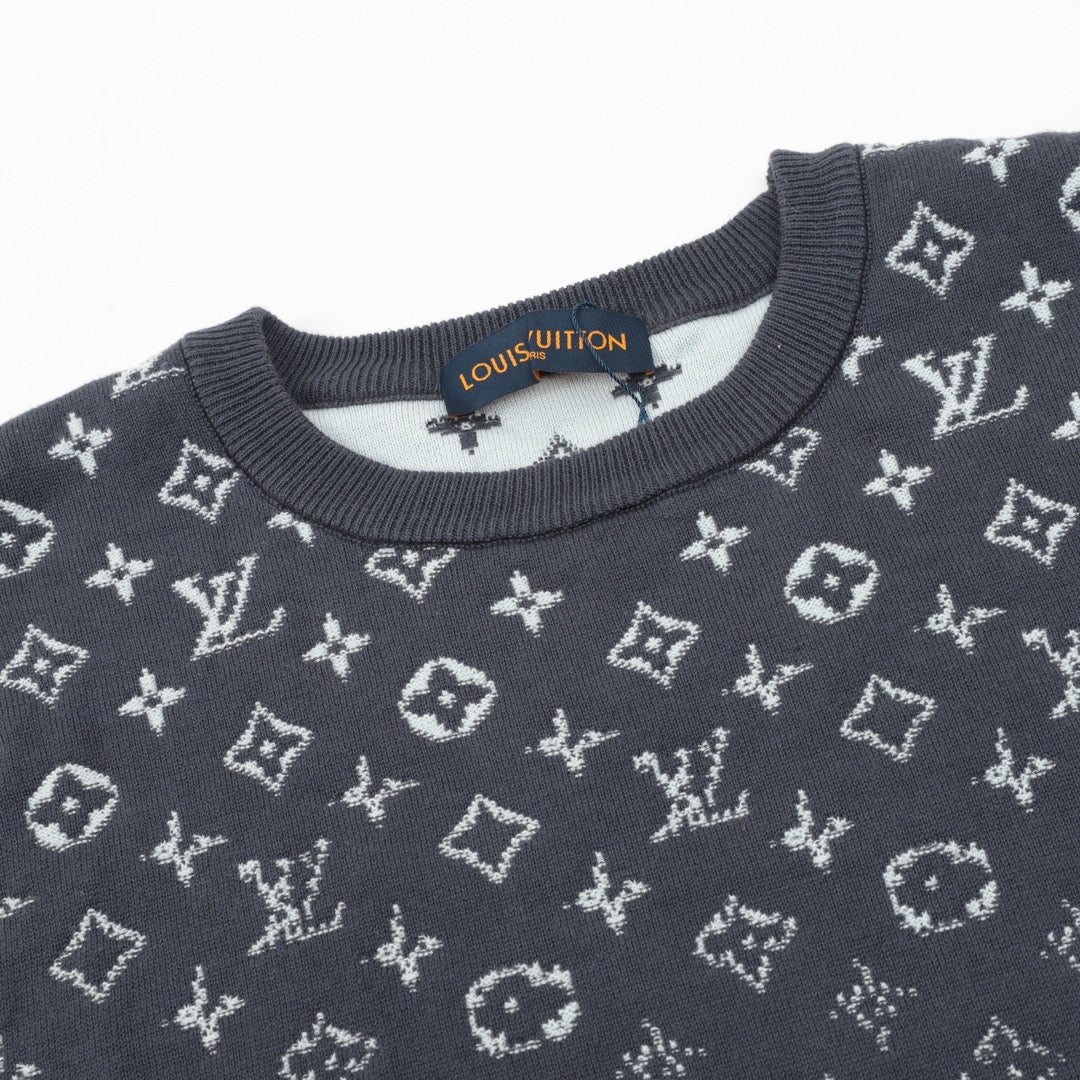 Rundhalspullover mit Sternenhimmel-Farbverlauf und Volldruck