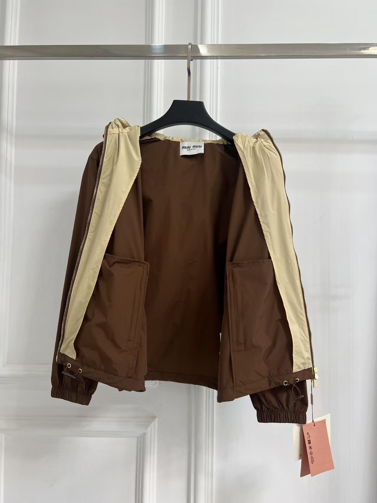 Coupe-vent à capuche New Letter de début de printemps 25