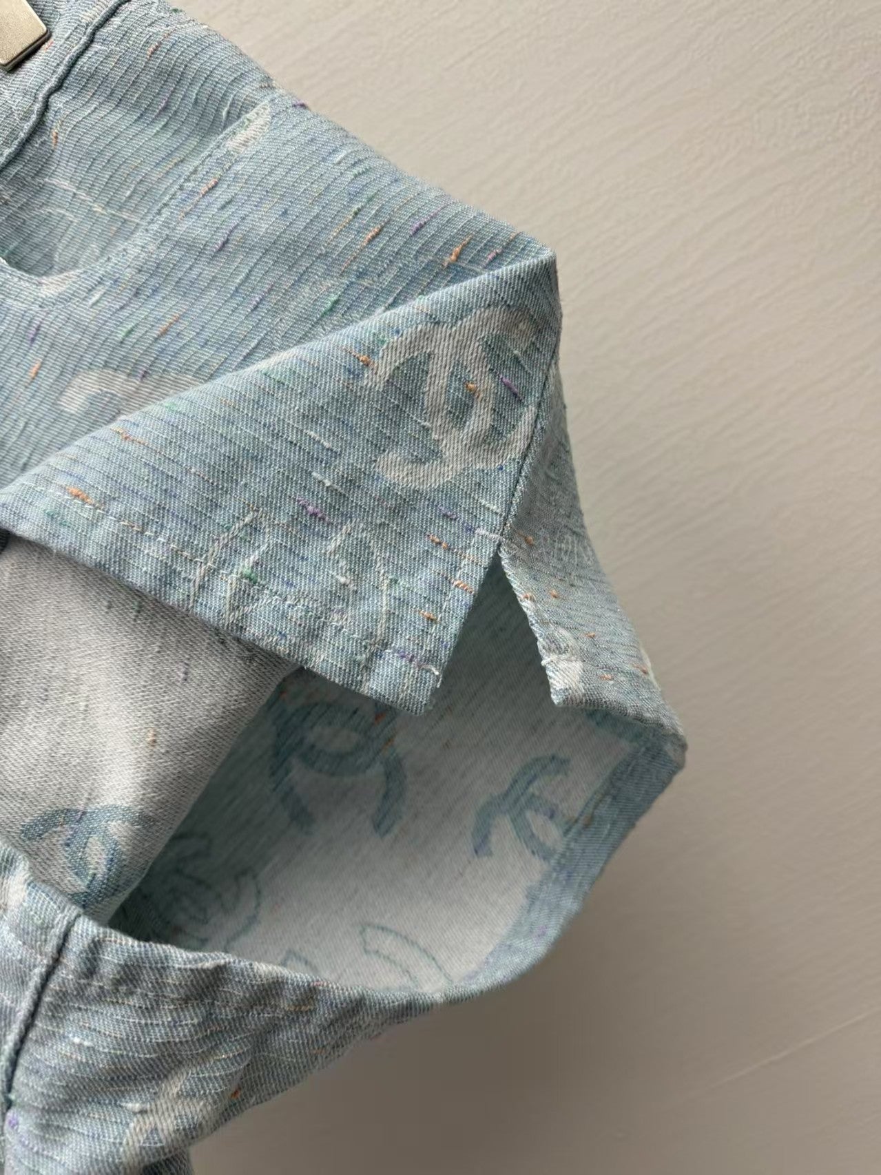 Short en jean à imprimé jacquard 25ss