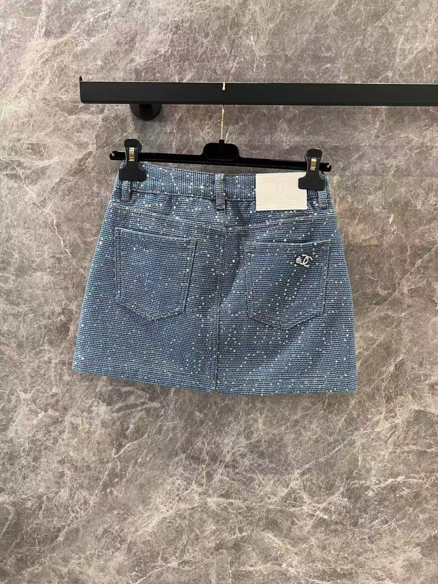 Jupe en jean à paillettes épaisses 25ss