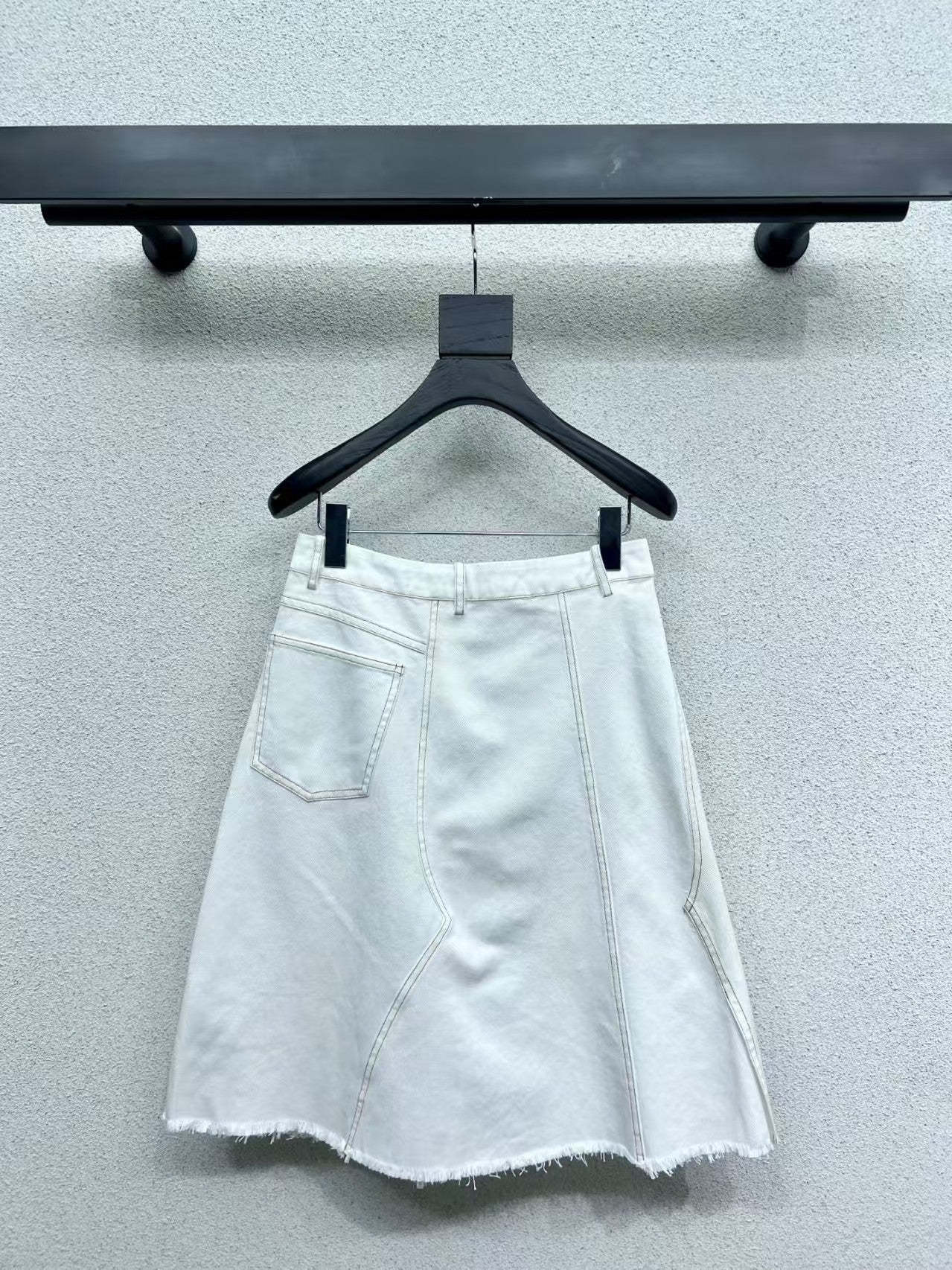 Jupe en jean fendue 25SS