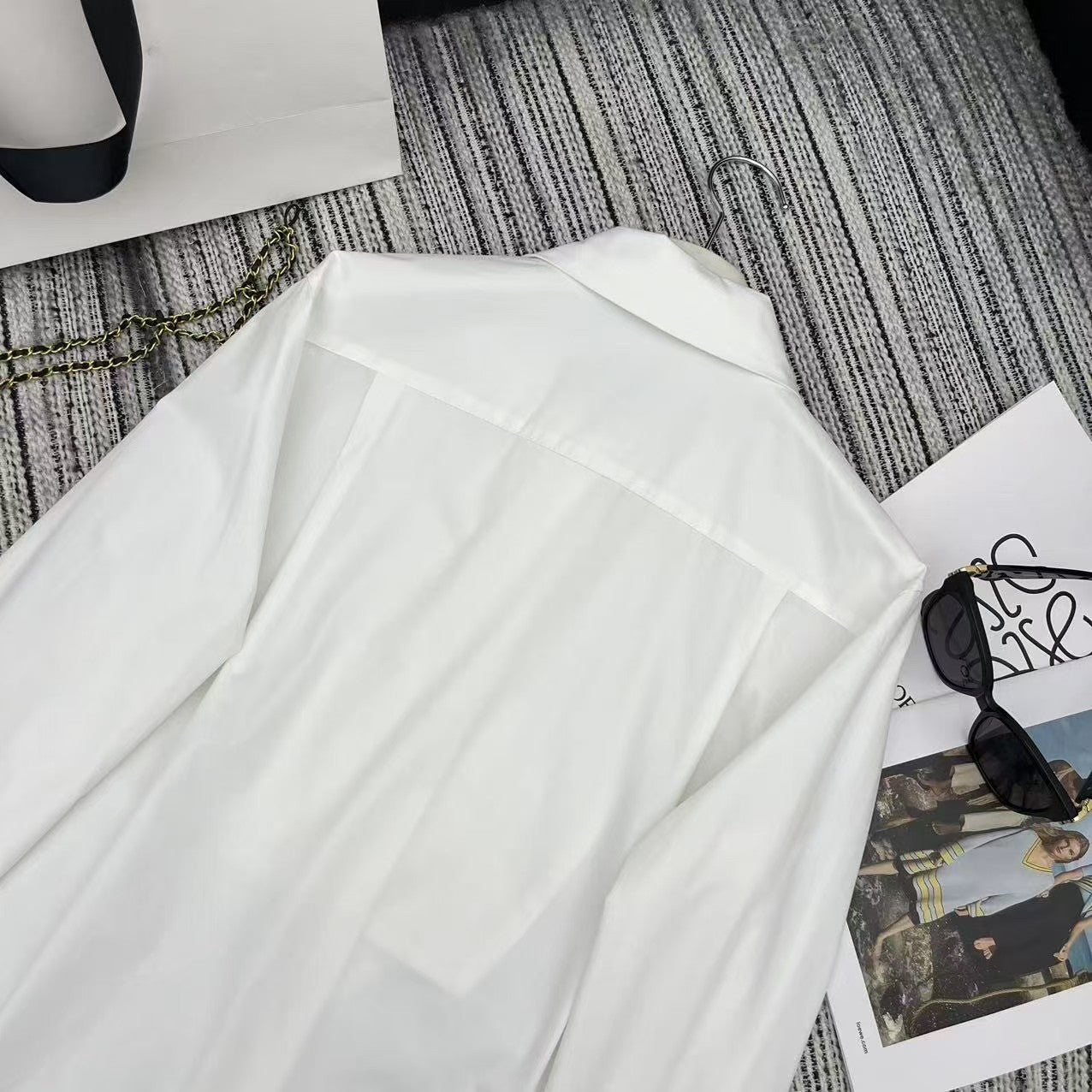 Haut à revers pliés de début de printemps 25