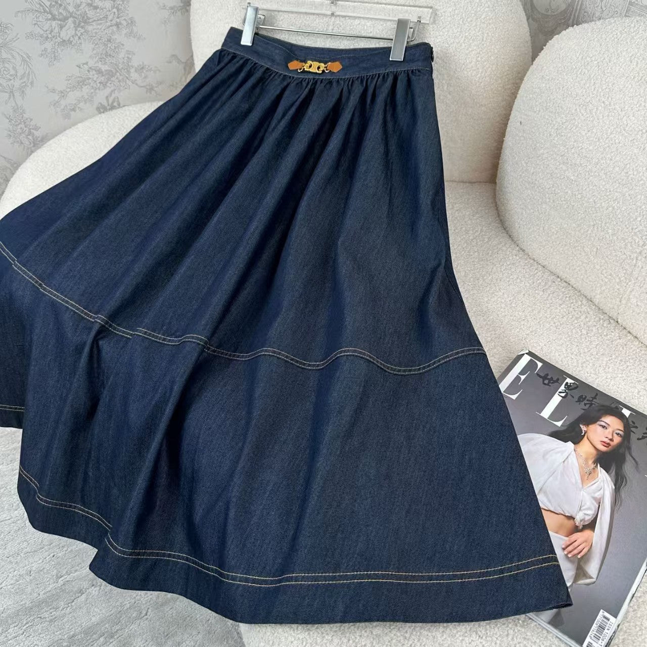 25 Jupe longue évasée en jean tendance pour le début du printemps