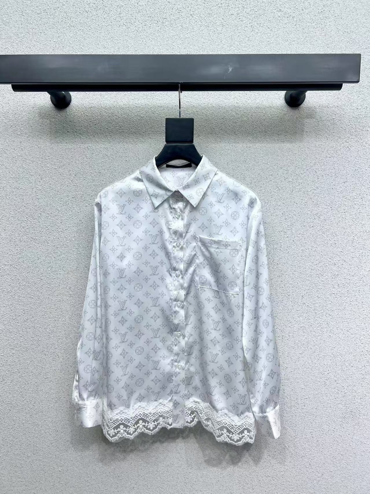 Chemise à fleurs 25ss, costume élégant