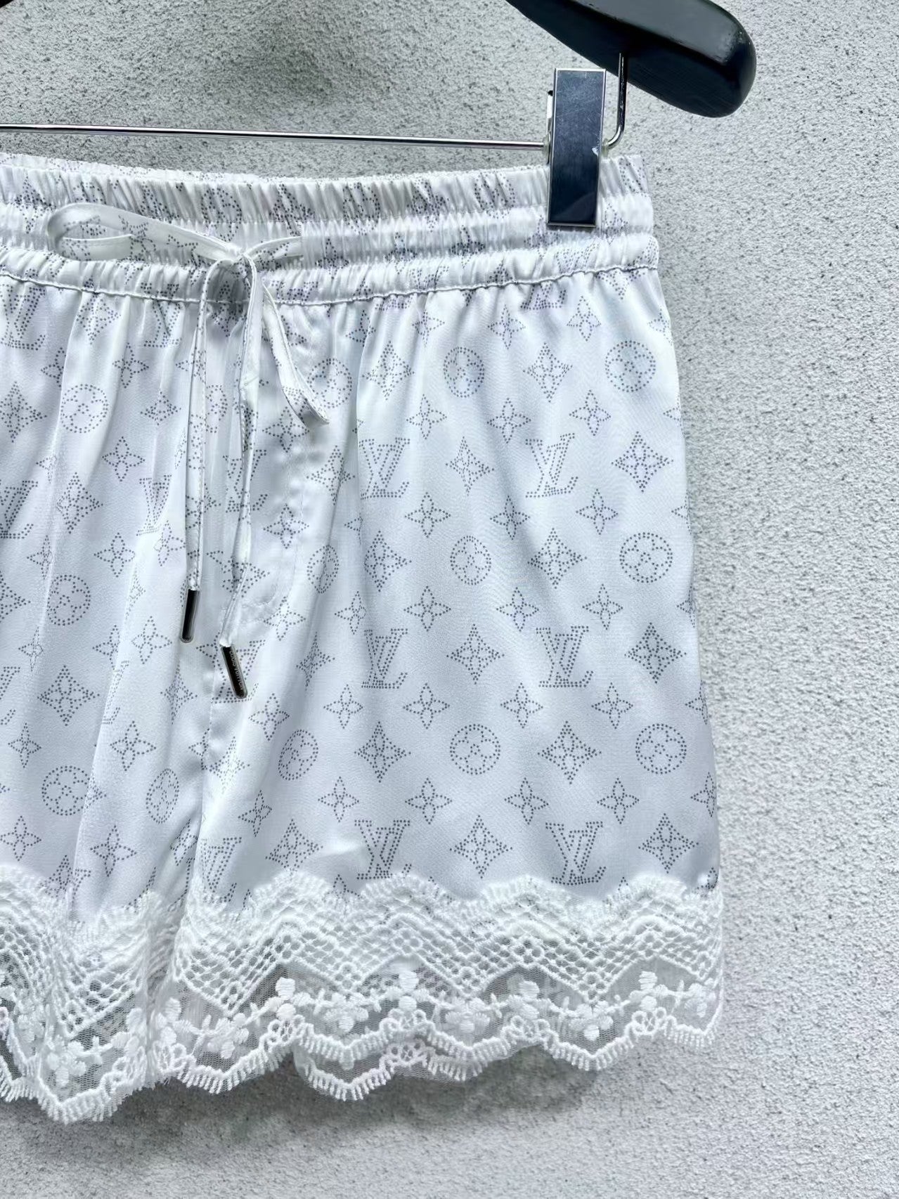 Chemise à fleurs 25ss, costume élégant