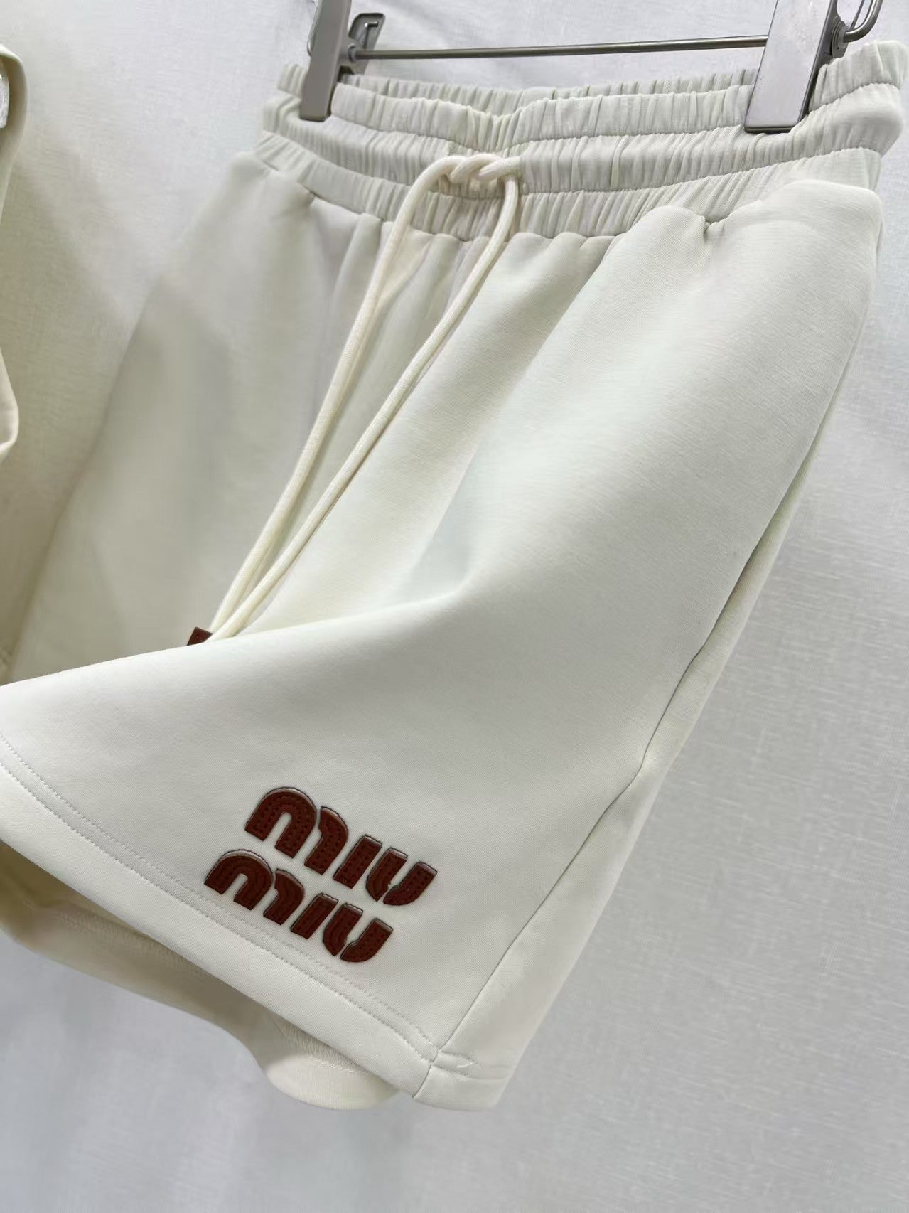 Ensemble de décoration d'étiquettes en cuir de lettres classiques