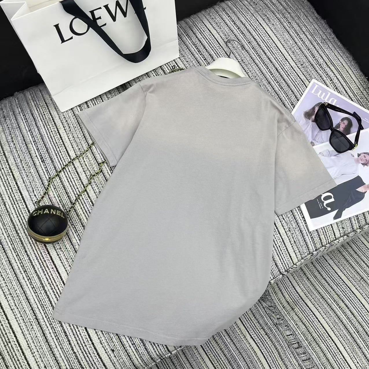 Kurzärmliges T-Shirt mit Rundhalsausschnitt und Logo-Stickerei