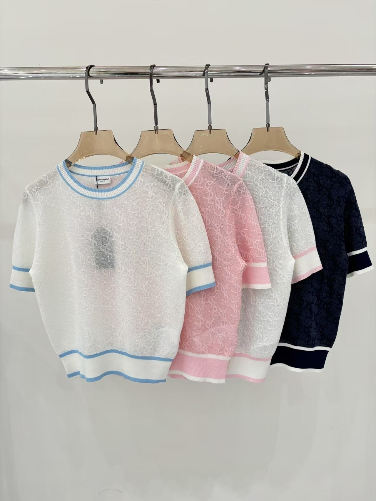 T-shirt tricoté à imprimé jacquard avec logo 25 lettres